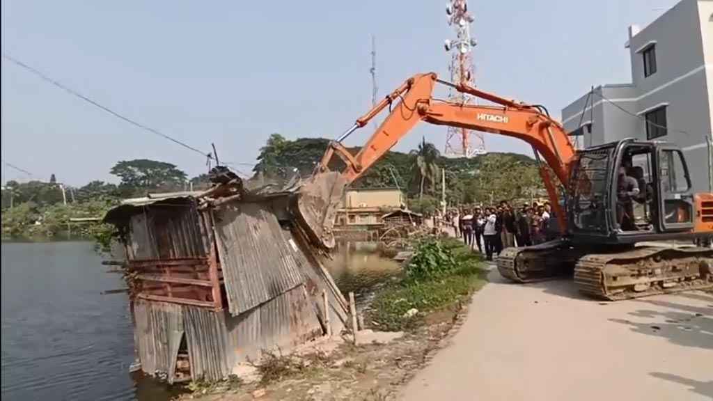 ঝিনাইদহে ১৩১ শতাংশ জমি দখলমুক্ত করল সড়ক ও জনপথ বিভাগ