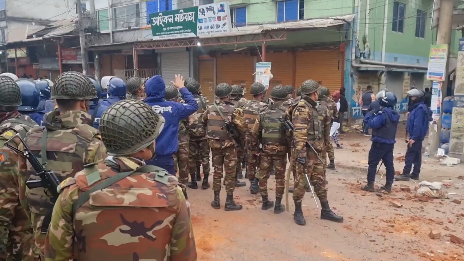 thumbnail_Madaripur_30-12-25_(Hamla_and_Injure)_Pic_(7)