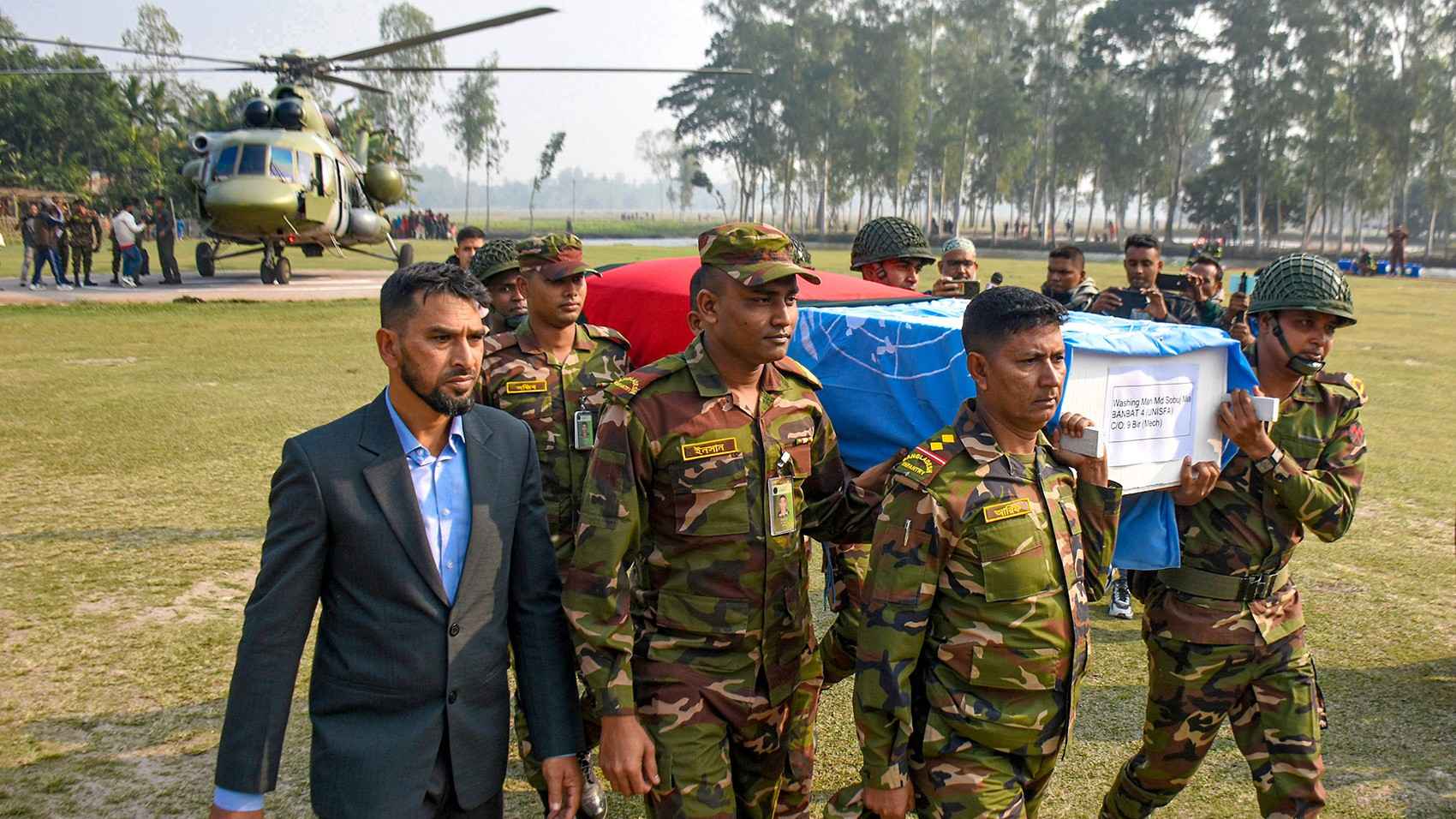 সুদানে নিহত সেনাসদস্যকে গাইবান্ধায় রাষ্ট্রীয় মর্যাদায় দাফন