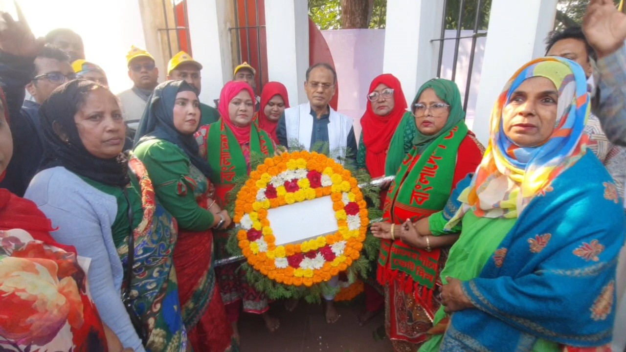 thumbnail_ছবি-_শহীদ_স্মৃতি_স্তম্ভে_শ্রদ্ধাঞ্জলি-_মুন্সিগঞ্জ_16.12.2025_(4)