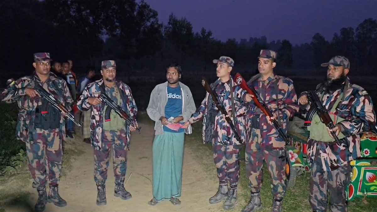 ভারতীয় রুপিসহ বকশীগঞ্জে আটক ১