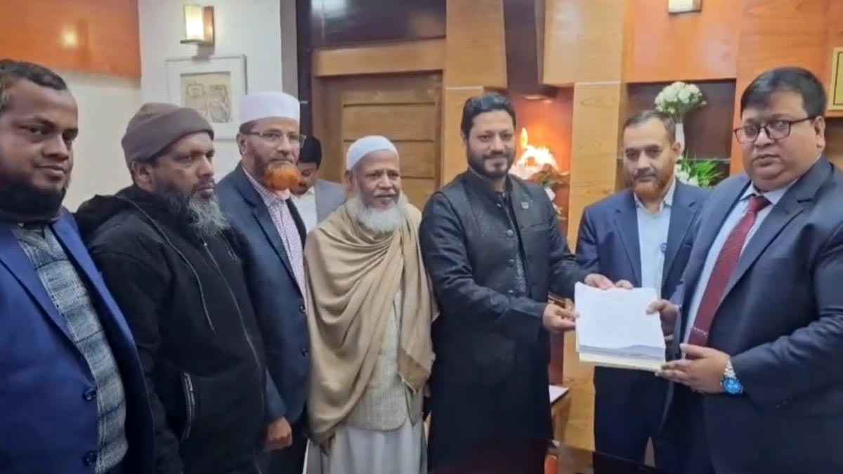 বাগেরহাটে ৪টি আসনে মনোনয়ন জমা দিলেন ৩২ প্রার্থী