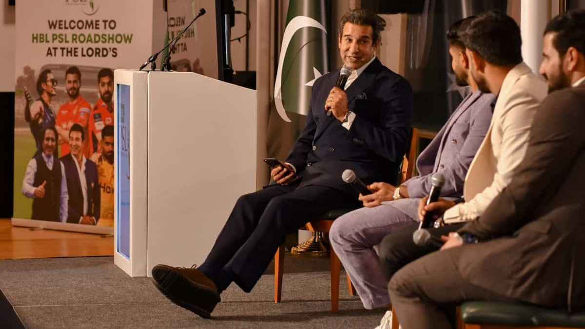 আইপিএল নিয়ে ব্যঙ্গ করলেন ওয়াসিম আকরাম