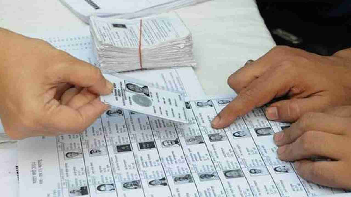 পশ্চিমবঙ্গে ভোটার তালিকা থেকে বাদ ৫৮ লাখ নাম