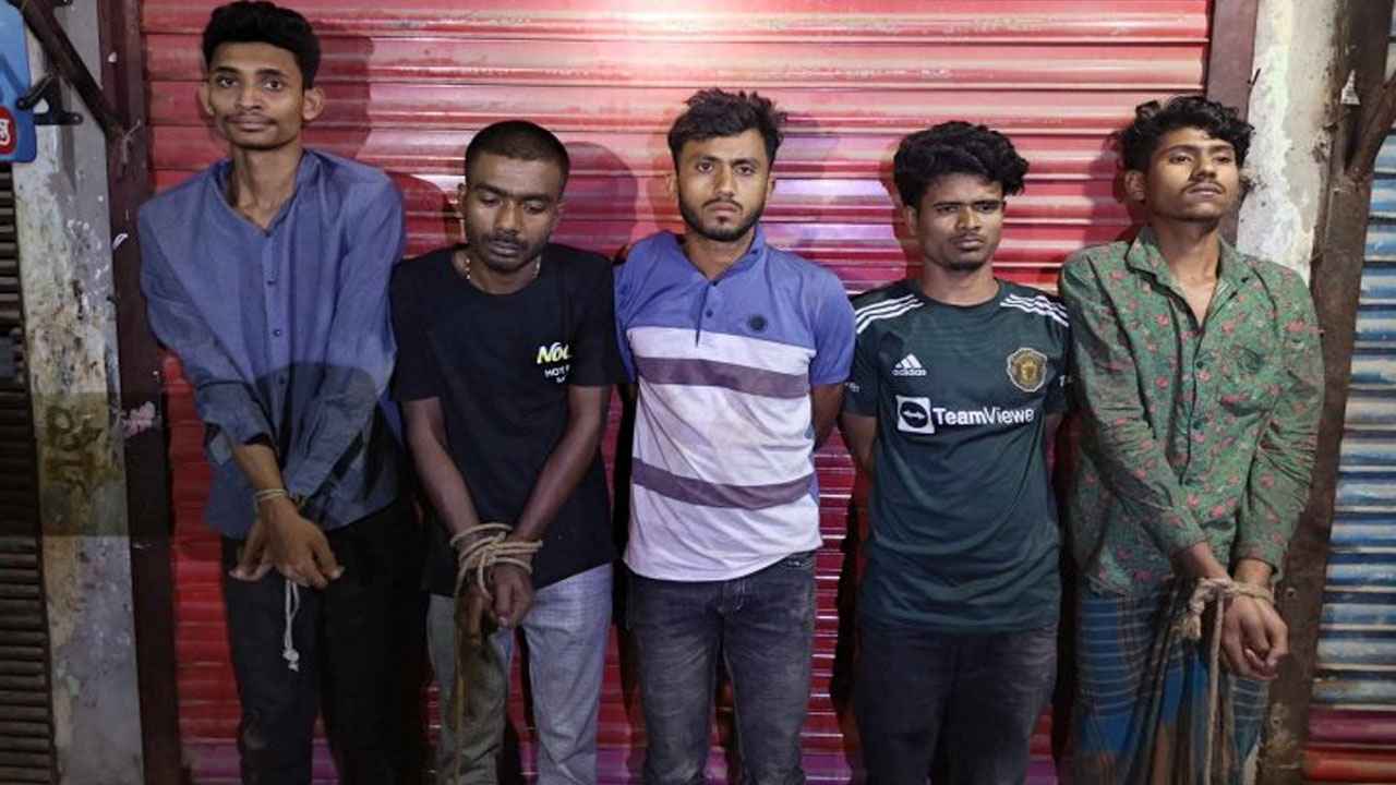 মোহাম্মদপুরে যৌথবাহিনী-সন্ত্রাসীদের গোলাগুলি, নিহত ২