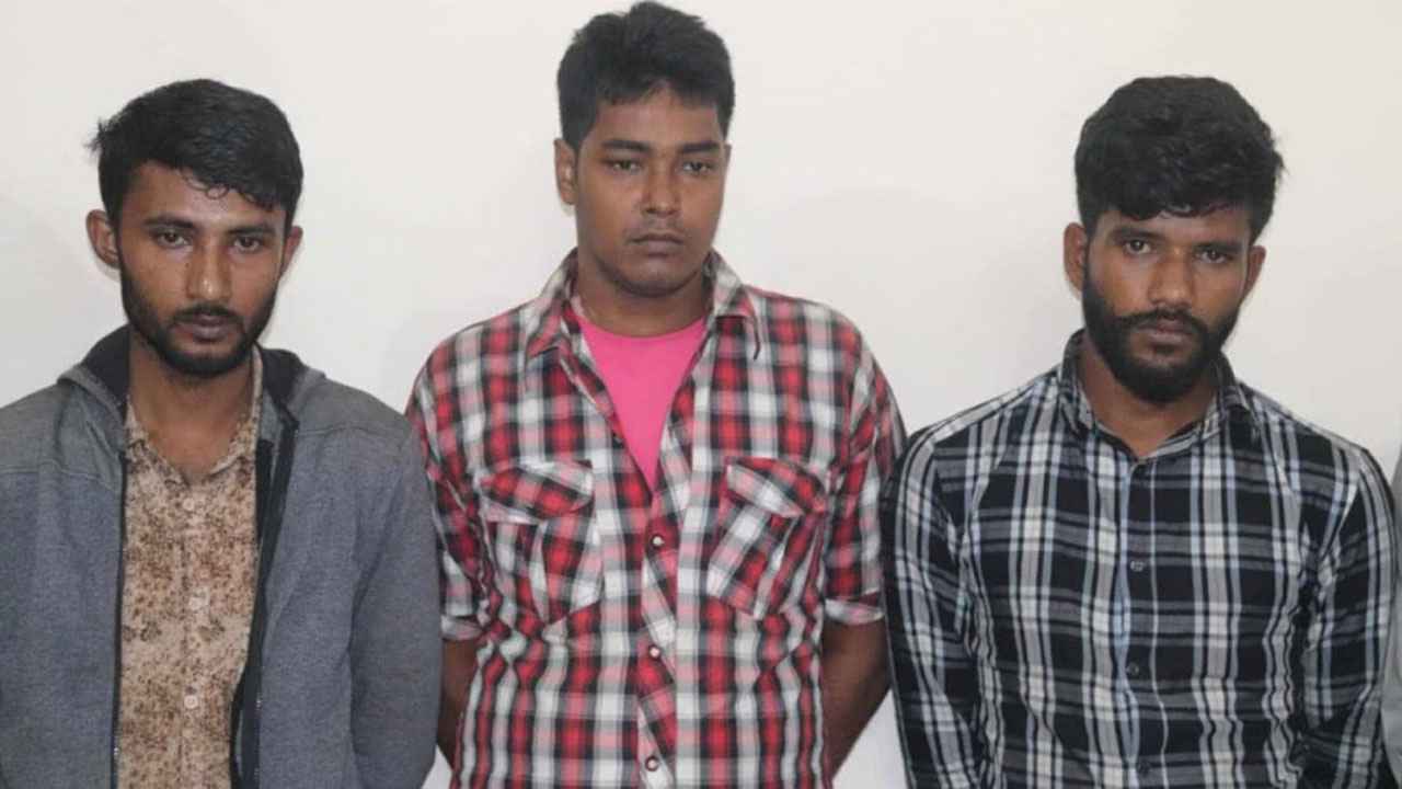 চলন্ত বাসে ডাকাতি ও শ্লীলতাহানি ঘটনায় গ্রেফতার ৩