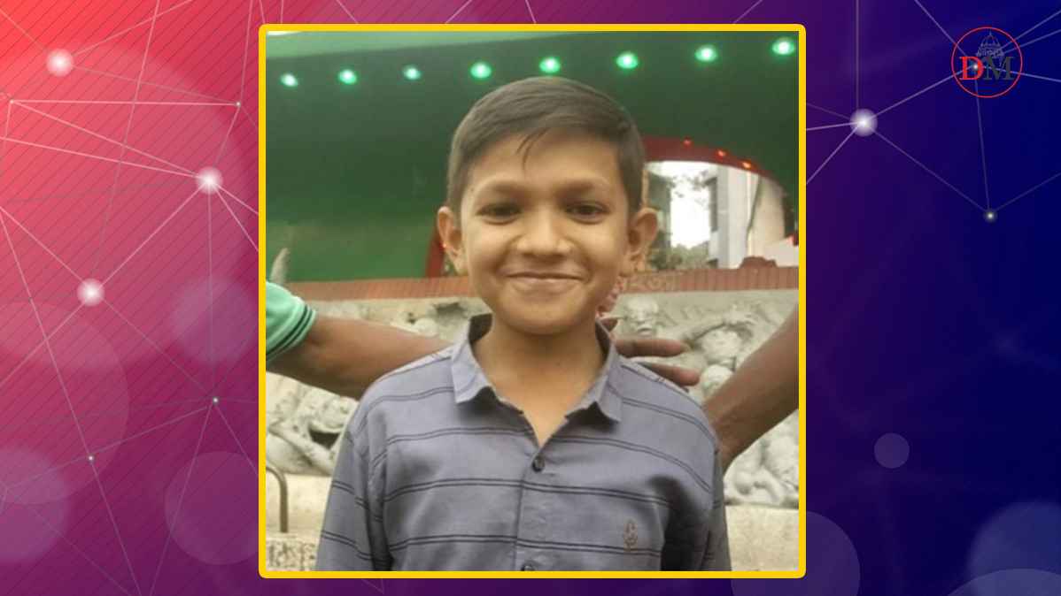 উচ্চতা বাধা হয়নি জবির ভর্তি পরীক্ষার্থী মুস্তাকিনের