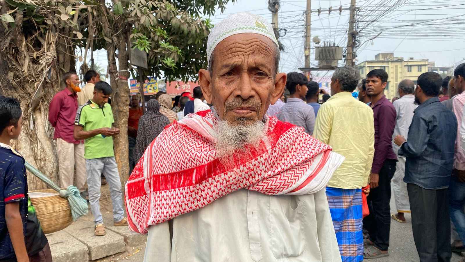 শেষবারের মতো নির্বাচনে ভোট দিতে চান শতবর্ষী বৃদ্ধ