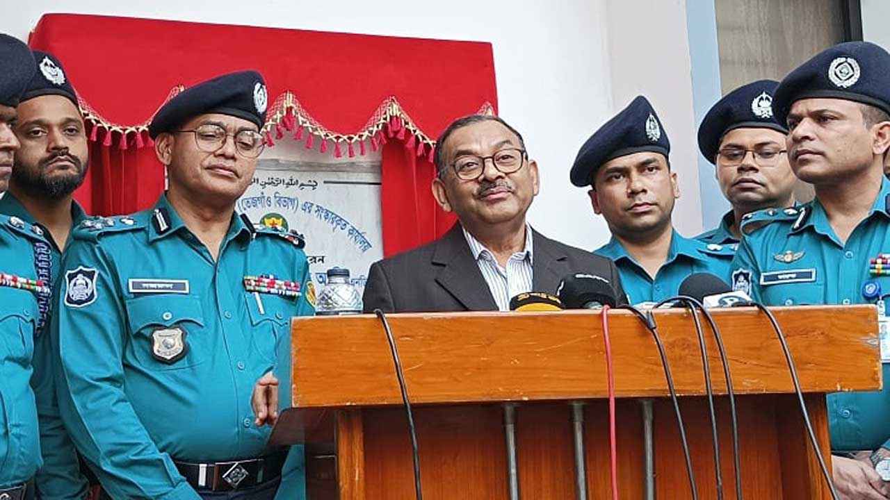 আতঙ্কিত হবেন না, তাদের হরতালে কিছুই হবে না: ডিএমপি কমিশনার