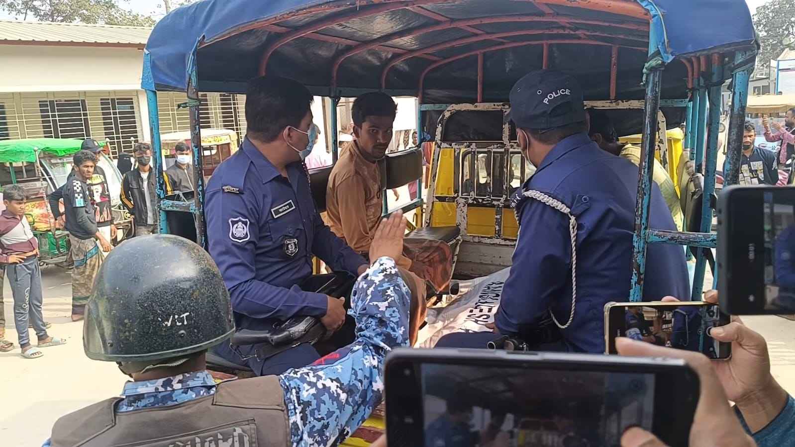 কোস্টগার্ডের মাদক উদ্ধার অভিযানে একজনের মৃত্যু