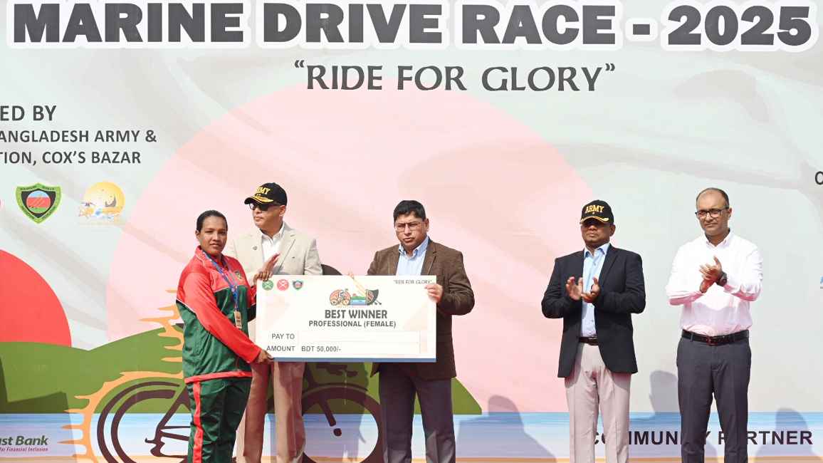 সেনাবাহিনী প্রধানের কক্সবাজার পরিদর্শন