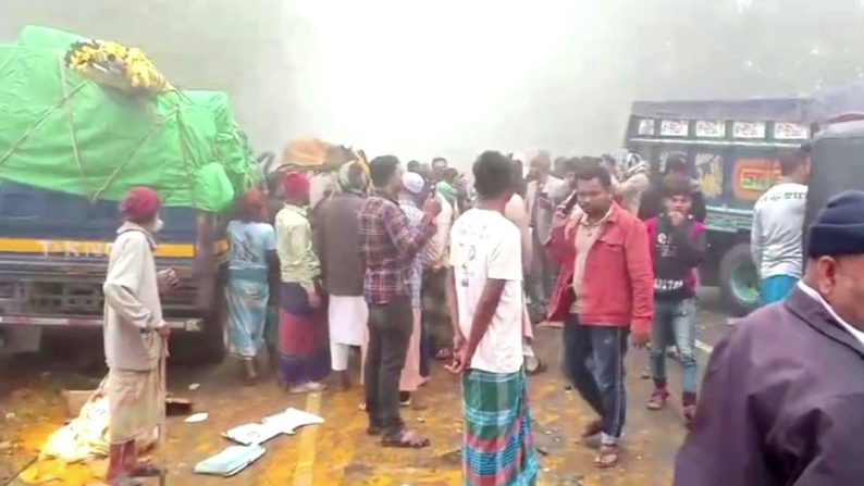 গোপালগঞ্জে চার যানবাহনের সংঘর্ষে নিহত ১, আহত ২০