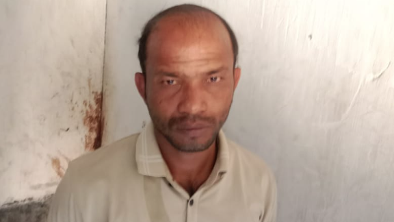 মোহনগঞ্জে ইয়াবাসহ মাদক কারবারি গ্রেফতার
