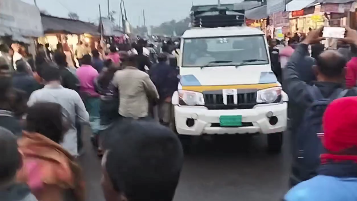 বিএনপির দু’পক্ষের সংঘর্ষে নেতার মৃত্যু, সড়ক অবরোধ