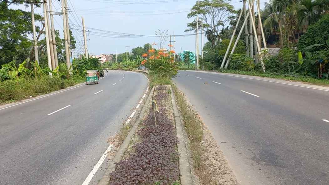ফেনীতে পিকআপচাপায় মোটরসাইকেল আরোহী নিহত