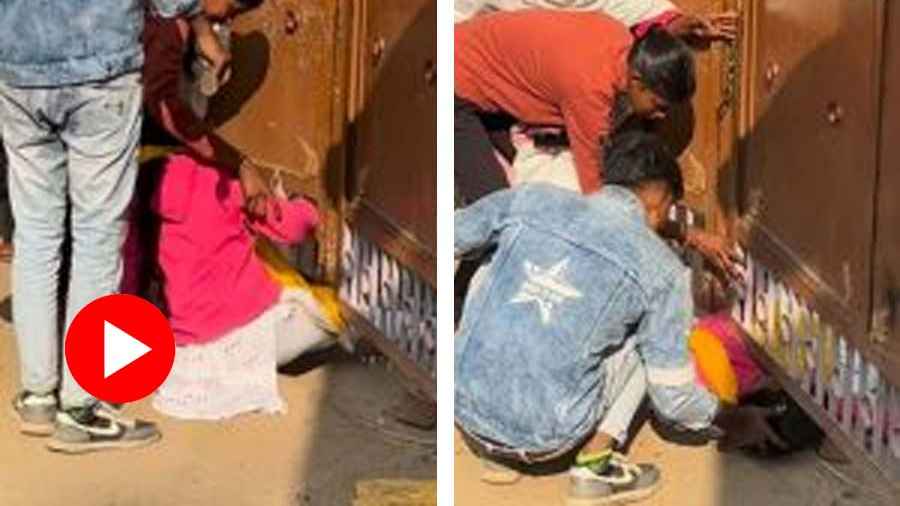 পরীক্ষাকেন্দ্রে ‘সুড়ঙ্গ’ খুঁড়ে ঢুকলেন ছাত্রী!
