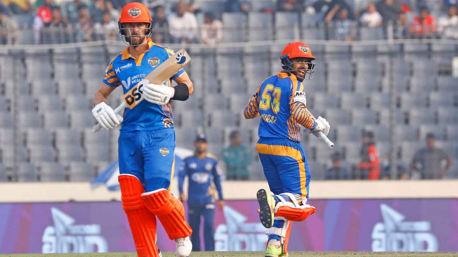 রাজশাহীর স্বপ্নভঙ্গ করে প্লে-অফে মিরাজের খুলনা