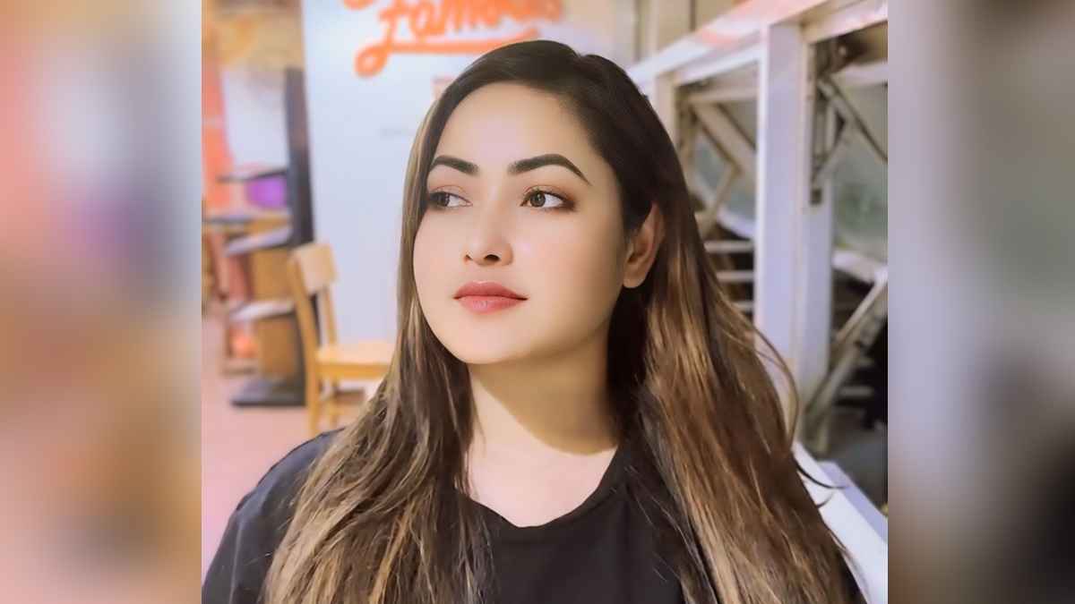 আওয়ামী লীগের কেন্দ্রীয় নেত্রী দোলনা গ্রেফতার