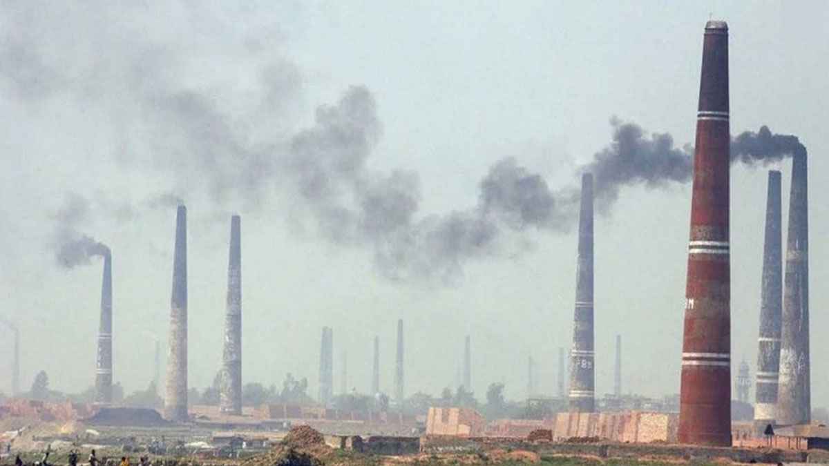 চট্টগ্রামে ভূমি কর গিলে খাচ্ছে ৩৭৩ অবৈধ ইটভাটা