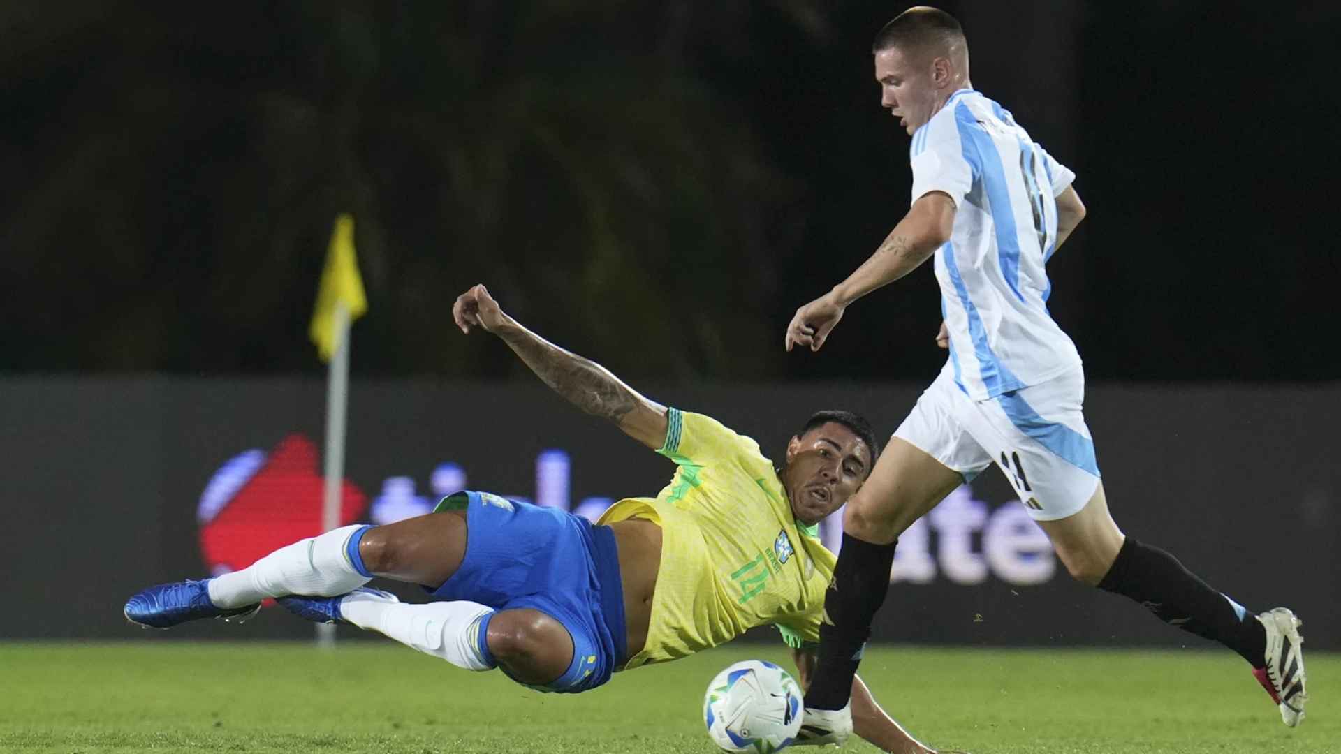 আর্জেন্টিনার স্বপ্ন ভেঙে চ্যাম্পিয়ন ব্রাজিল