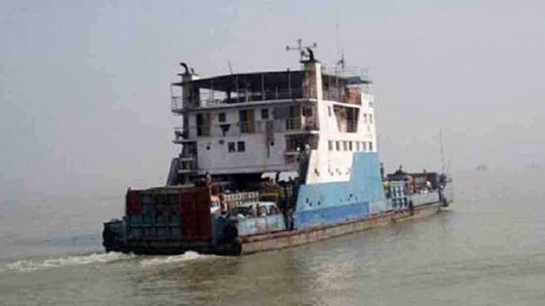 দৌলতদিয়া-পাটুরিয়া নৌরুটে ফেরি চলাচল শুরু