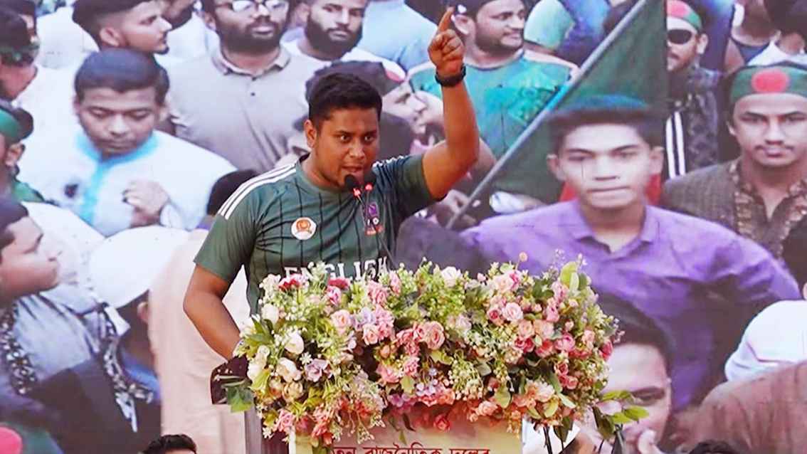 বিদেশের সঙ্গে বন্ধুত্বের সম্পর্ক থাকবে, প্রেসক্রিপশনের নয়: হাসনাত