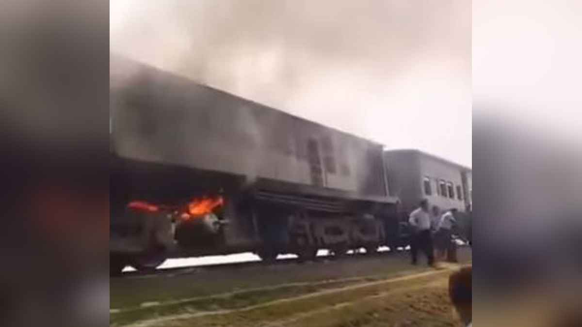 ইঞ্জিনে আগুন, ময়মনসিংহ-জারিয়া রুটে ট্রেন চলাচল বন্ধ