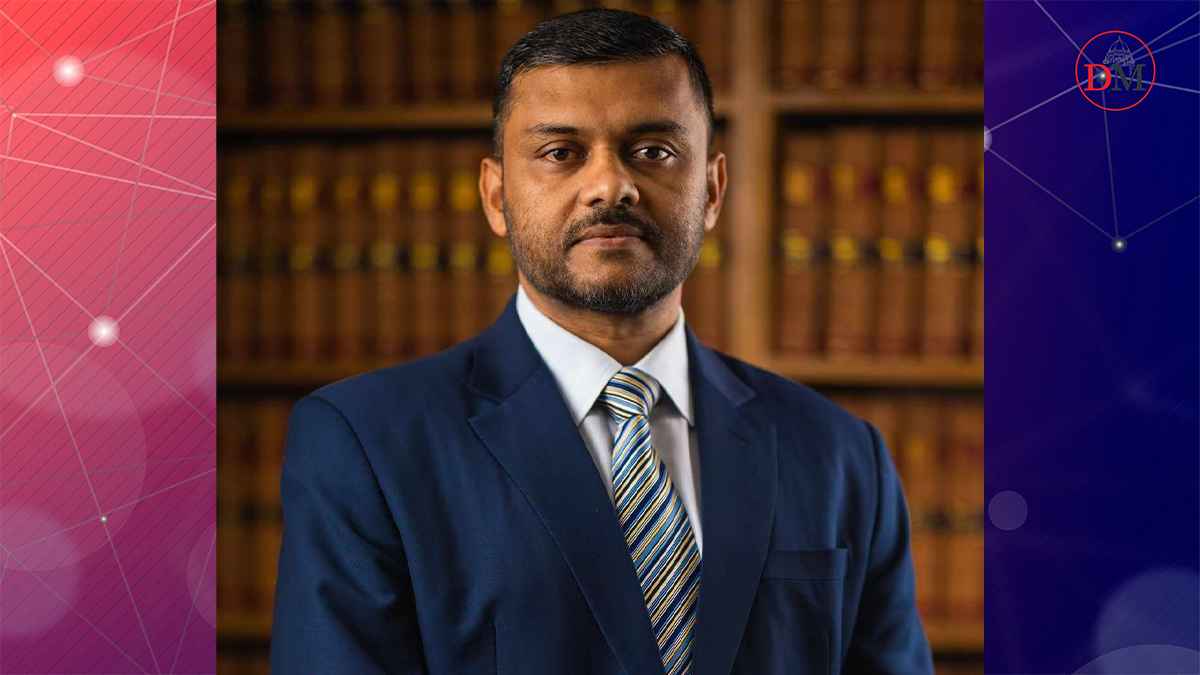 আসামিপক্ষে আইনি লড়াই থেকে নিজেকে গুটিয়ে নিলেন শিশির মনির