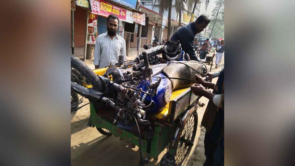 পিকনিক বাসের ধাক্কায় মোটরসাইকেল আরোহী নিহত