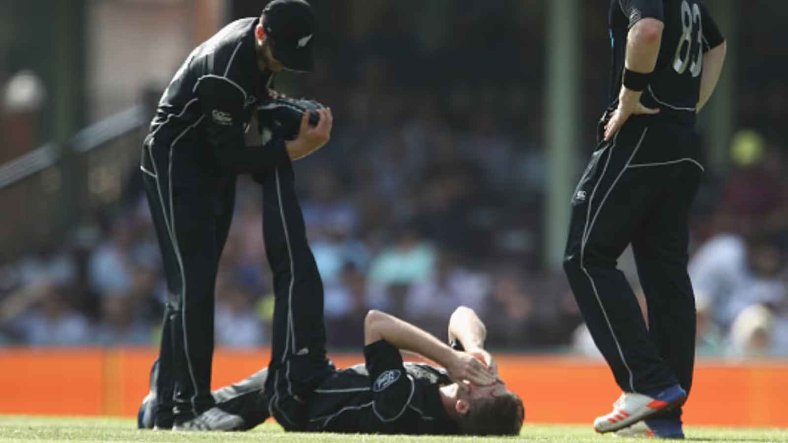 চ্যাম্পিয়ন্স ট্রফির আগে বড় দুঃসংবাদ কিউইদের, ছিটকে গেলেন তারকা পেসার