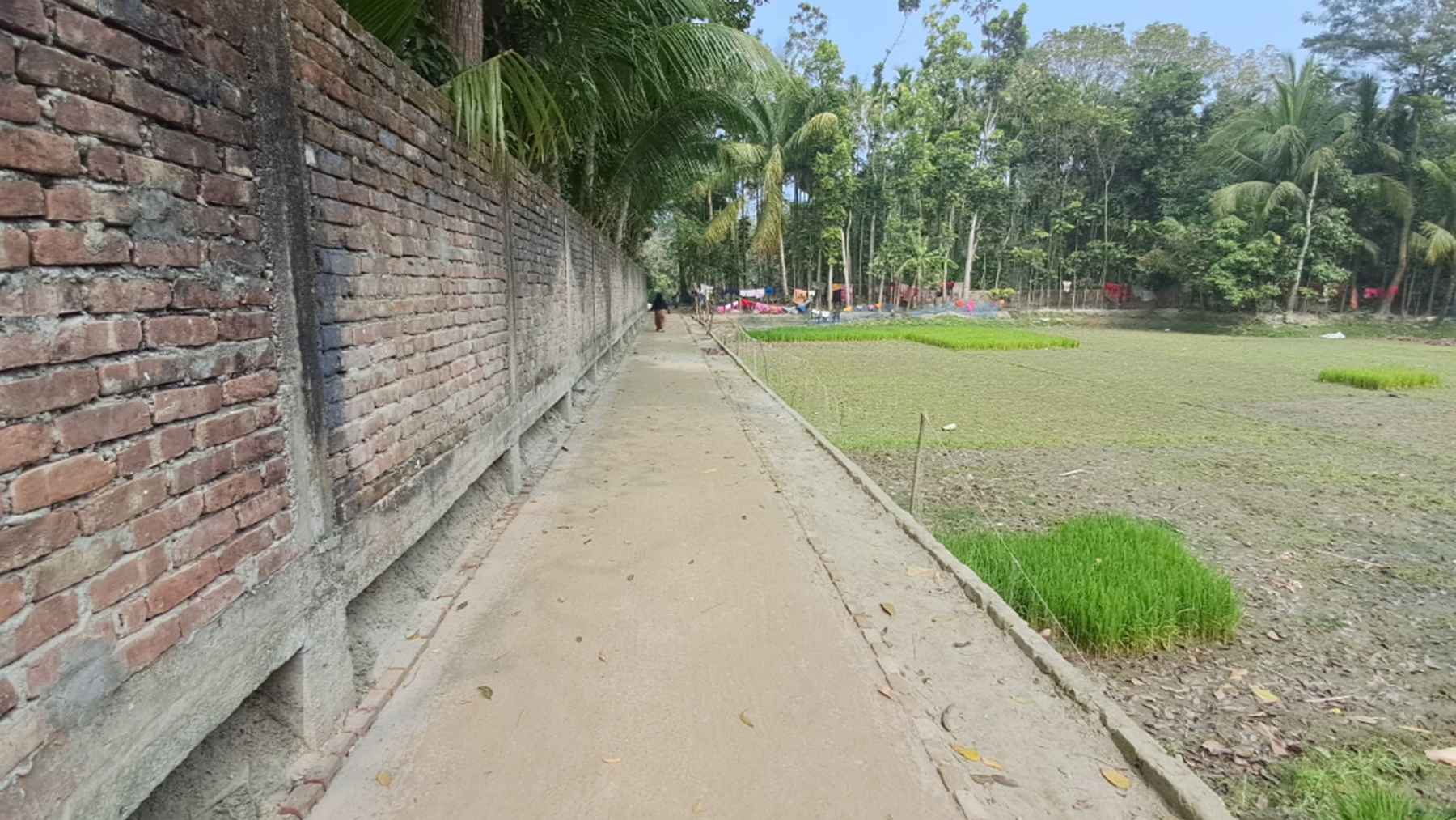 বরাদ্দের স্থান পরিবর্তন করে যুবদল নেতার শ্বশুর বাড়িতে রাস্তা নির্মাণ