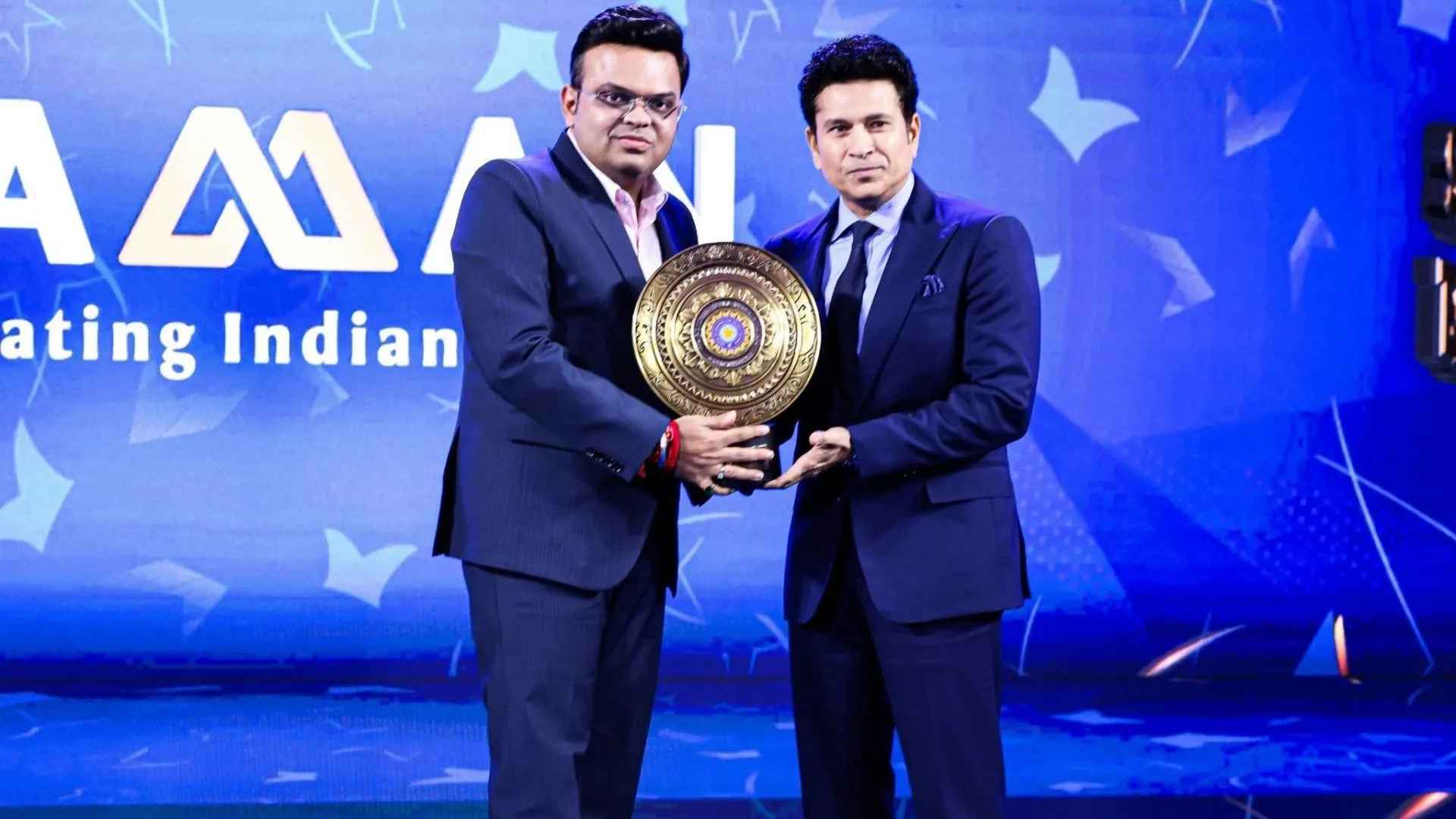 যে কারণে দুই বছর ব্যাটে স্পন্সর ছিল না জানালেন টেন্ডুলকার