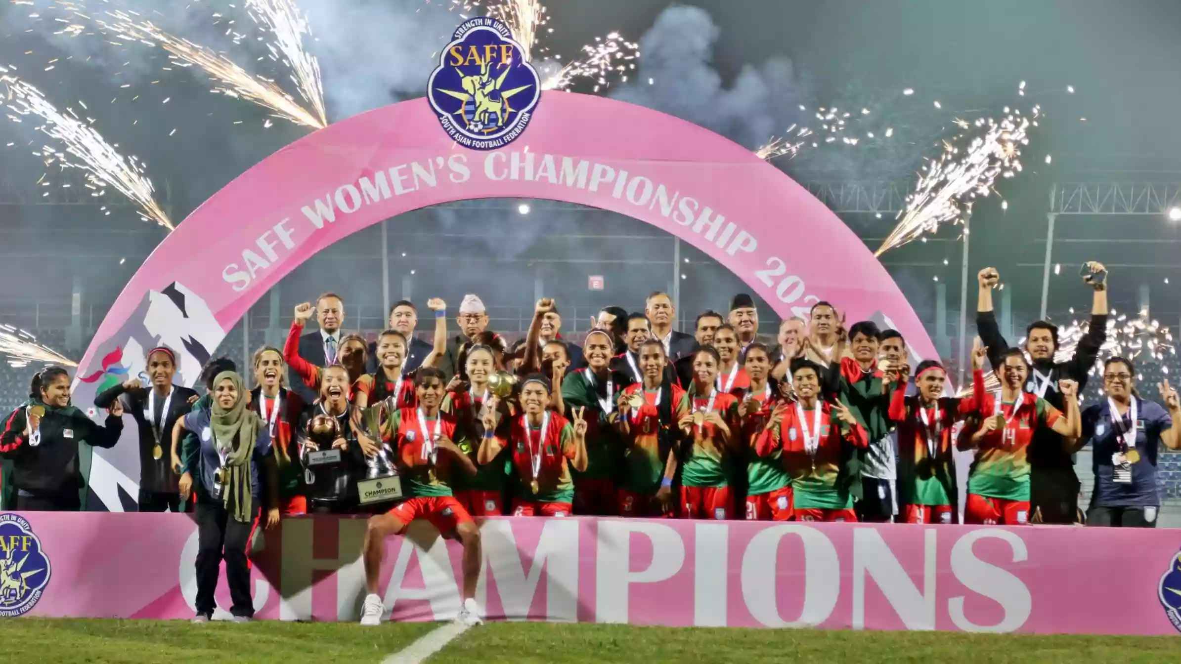 একুশে পদক পাচ্ছে সাফজয়ী নারী ফুটবল দল