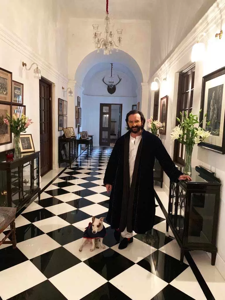 saif-in-pataudi-palace.jpg saif-in-pataudi-palace.jpg