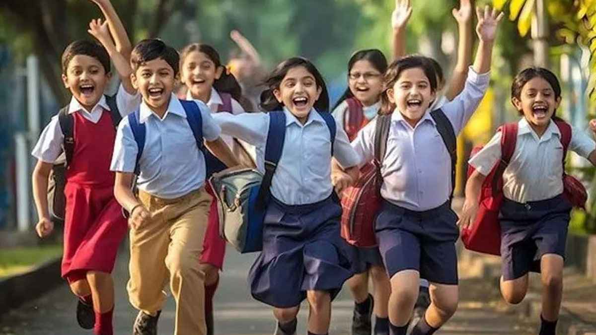 রমজান থেকে এসএসসি পরীক্ষা—কত দিনের ছুটিতে যাচ্ছে শিক্ষাপ্রতিষ্ঠান?