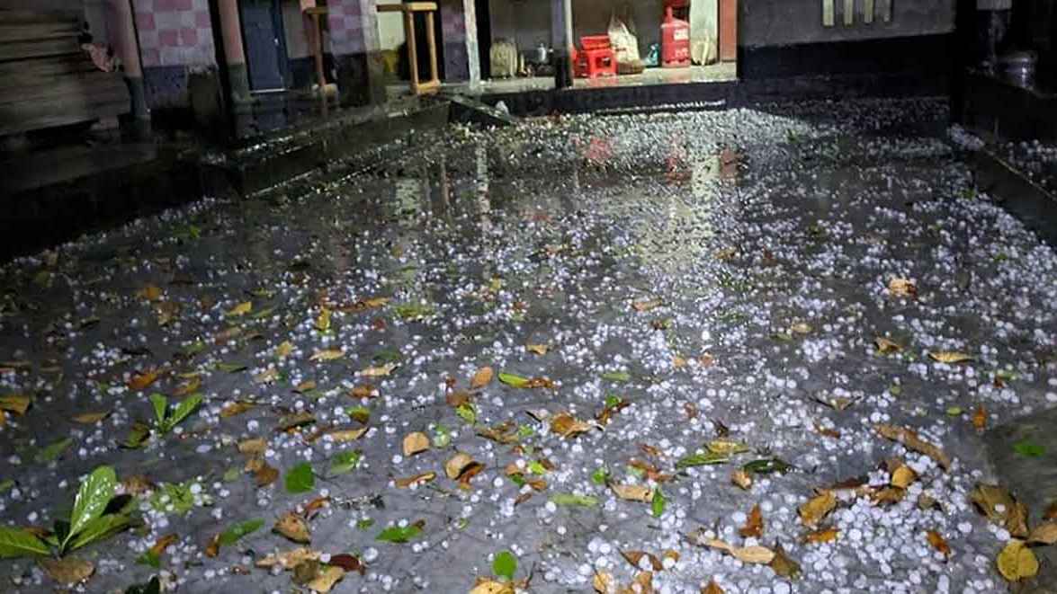 শিলাসহ বজ্রবৃষ্টির আভাস, কমতে পারে দিনের তাপমাত্রা