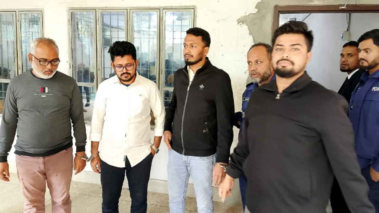 চাঁদপুরে ভাঙচুর-লুটপাটের মামলায় পাঁচ আসামি জেল হাজতে