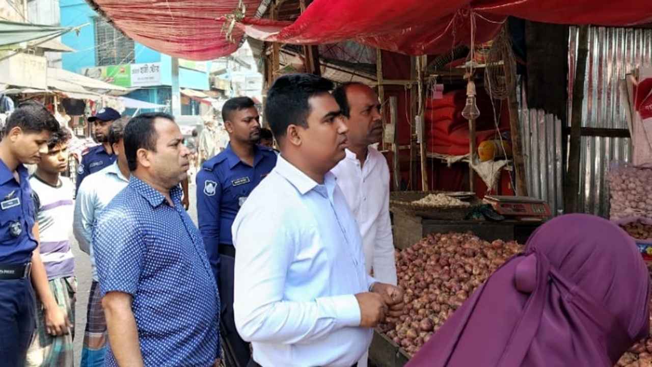 চাঁদপুরে ৪ ব্যবসা প্রতিষ্ঠানকে জরিমানা