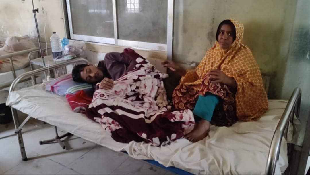 মিষ্টি মুখে দিতেই জ্ঞান হারিয়ে হাসপাতালে ১২ জন, মসজিদের কোষাধ্যক্ষ আটক