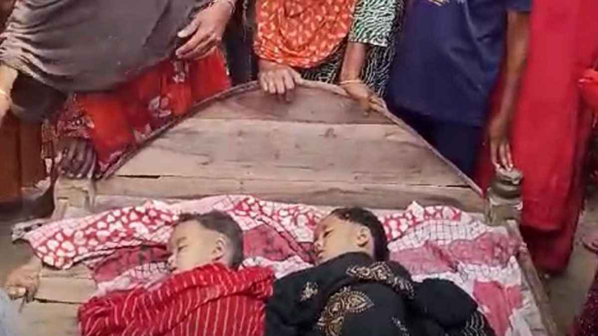 ঝিকরগাছায় পুকুরে ডুবে দুই বোনের মৃত্যু