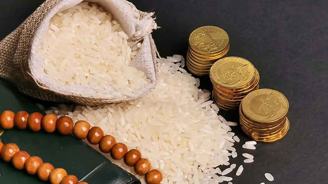 স্ত্রীর জাকাত কি স্বামীকে আদায় করতে হবে?
