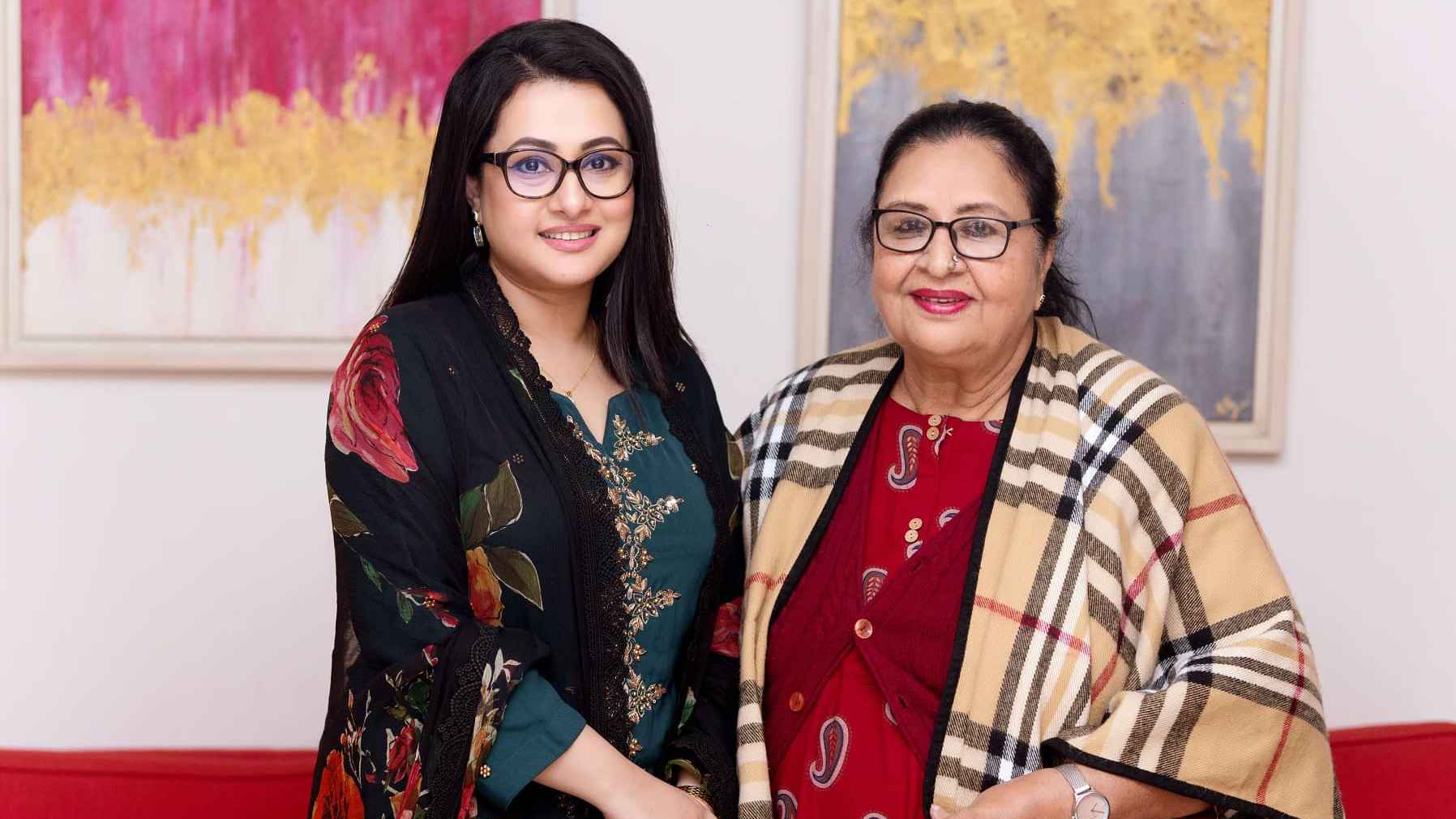 অভিনেত্রী শবনমে মুগ্ধ পূর্ণিমা