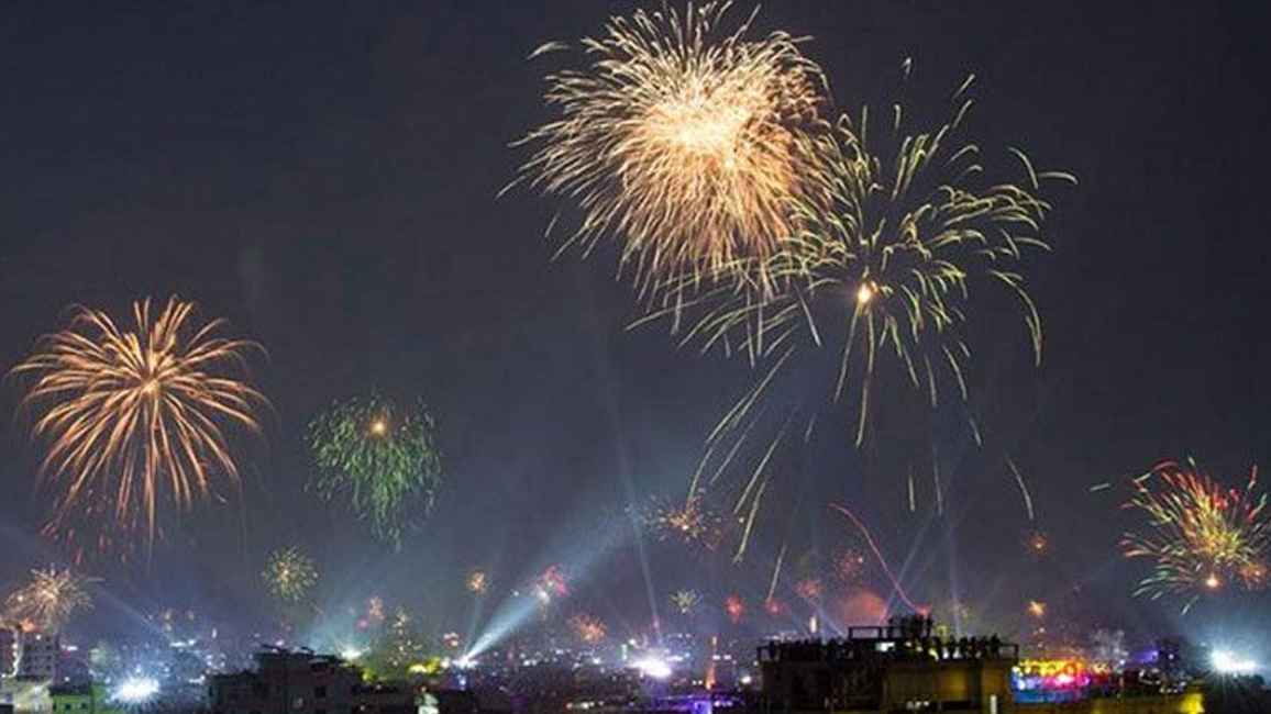 বর্ষবরণ করতে গিয়ে  পটকা ও আতশবাজির আগুনে দগ্ধ ৫