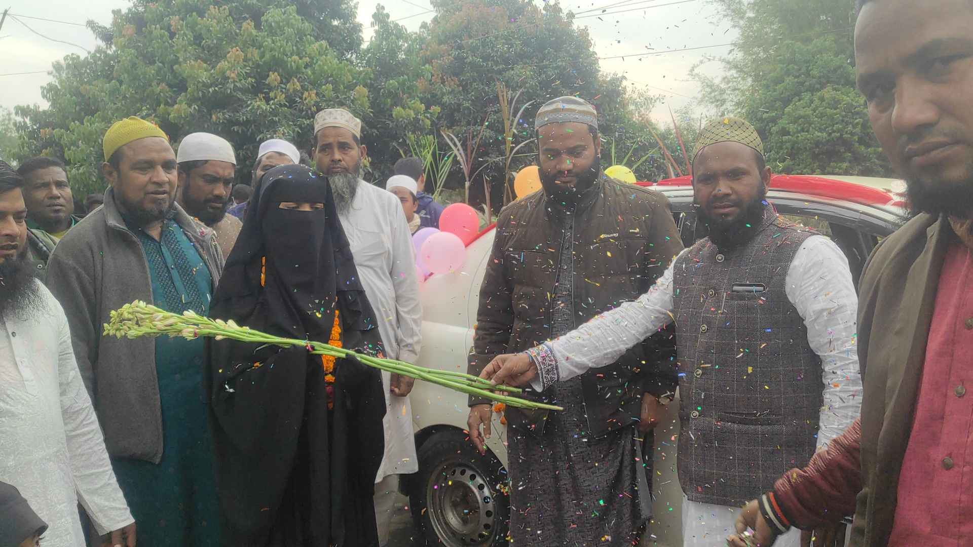 সাত মাসে কুরআনের হাফেজ, মাদরাসাছাত্রীকে সংবর্ধনা