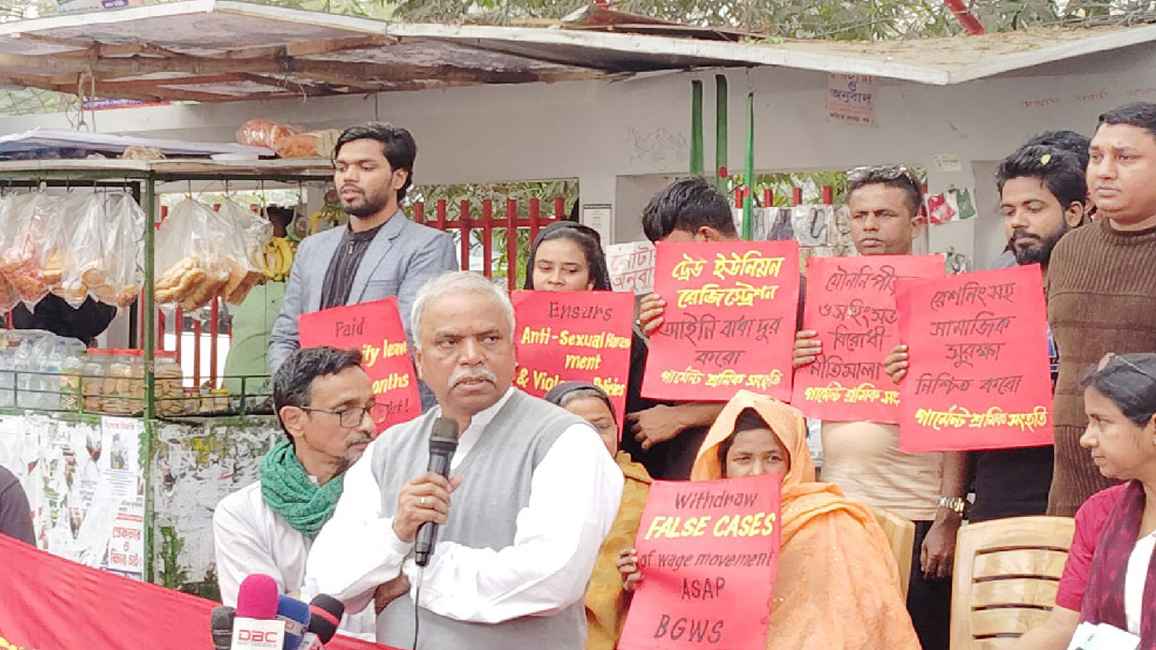 সংস্কার কমিশনের সুপারিশ যথেষ্ট নয়, রাজপথেও থাকতে হবে: কমিশনপ্রধান