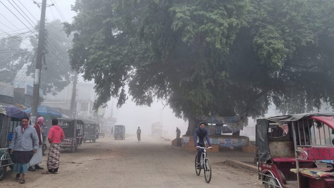 পঞ্চগড়ে তাপমাত্রা কিছুটা বাড়লেও কমেনি শীতের তীব্রতা