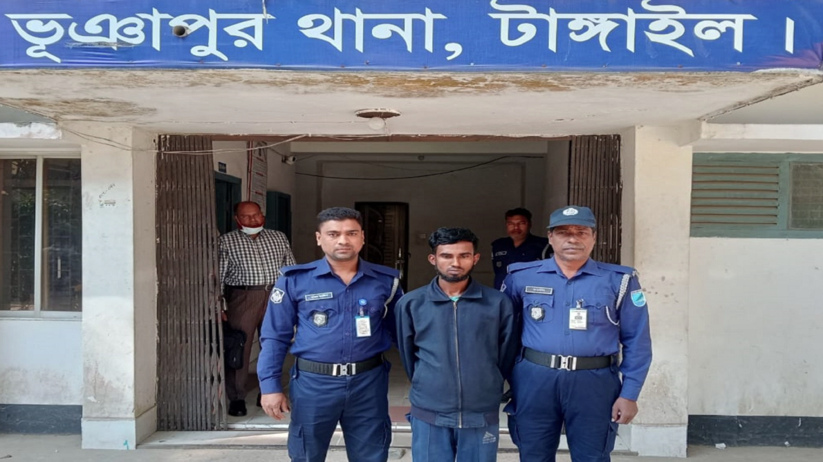 কেক কেটে নিষিদ্ধ ছাত্রলীগের প্রতিষ্ঠাবার্ষিকী পালন, গ্রেফতার ১