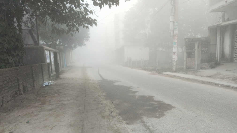 নীলফামারীতে তীব্র শীতে স্থবির জনজীবন