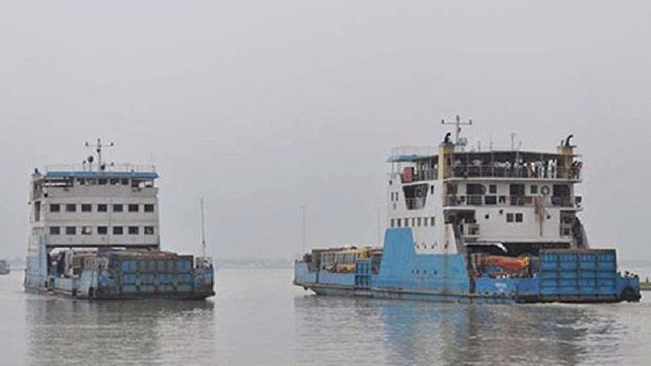 শরীয়তপুর-চাঁদপুর নৌপথে ফেরি চলাচল শুরু