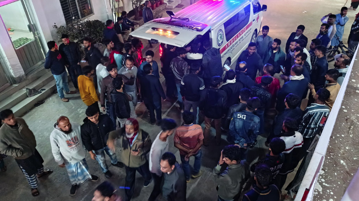 টিফিন খেয়ে অর্ধশতাধিক শ্রমিক অসুস্থ